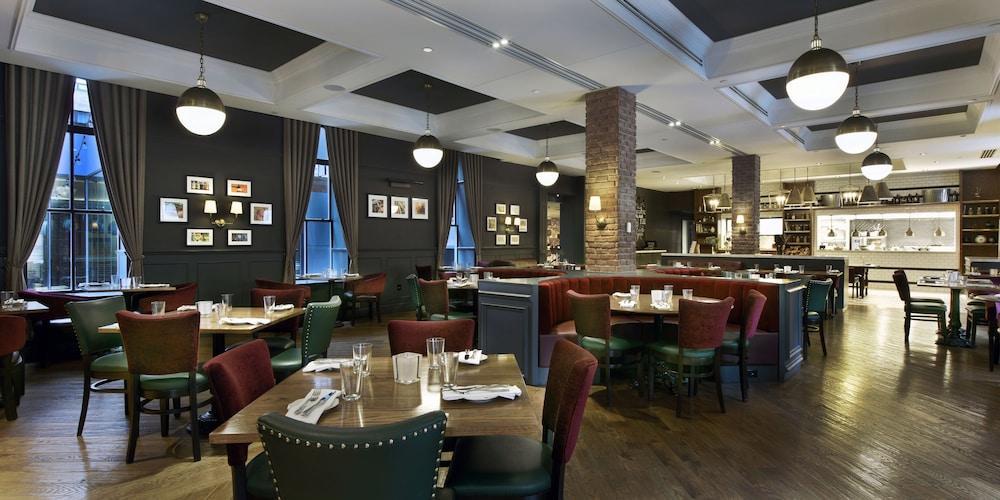 Doubletree By Hilton Downtown Hotel 4*