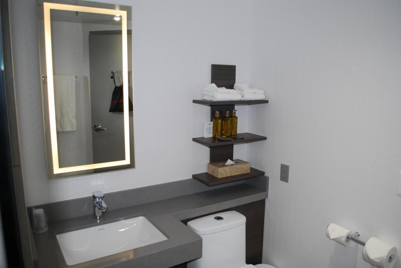 Doubletree By Hilton Downtown 4*